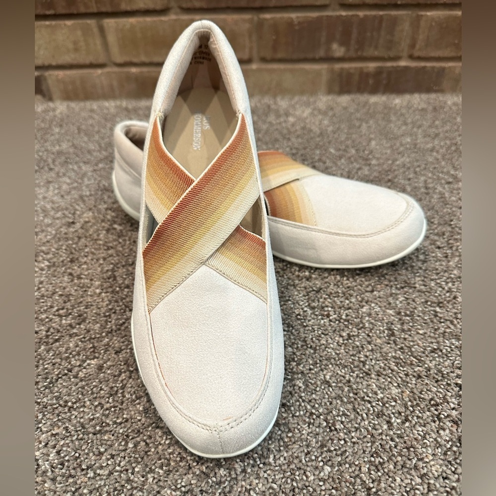 Ros Hommerson Clever Loafers Beige Textile Ombré Straps Size 9